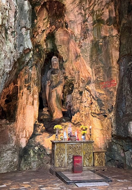 Ngũ Hành Sơn: NƠI HỘI TỤ NHIỀU DI SẢN VĂN HOÁ - Anh 3