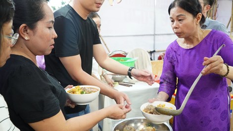 “Ngày Bún bò Huế” quảng bá và tôn vinh di sản ẩm thực Cố đô