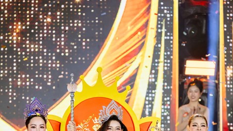 Nguyễn Hoàng Vân đăng quang “Hoa hậu Doanh nhân Việt Nam 2026” với cú “hattrick” ấn tượng