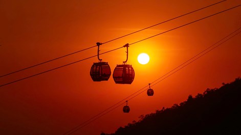 Sốt rần rần khoảnh khắc hoàng hôn đẹp siêu thực tại núi Bà Đen 