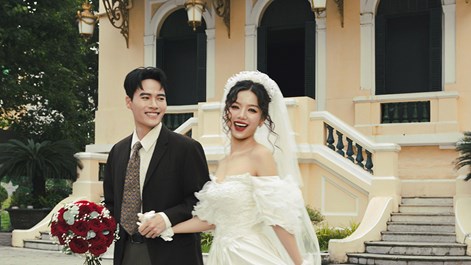 Võ Tấn Phát và Lê Hạ Anh tung ảnh cưới của Tâm và Ánh trong “Lên hương”