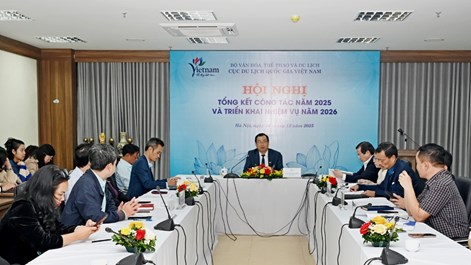 Du lịch hướng tới trở thành ngành kinh tế chủ chốt của đất nước