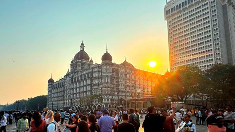 Chỉ một buổi hoàng hôn, Mumbai đã kể hết câu chuyện của mình