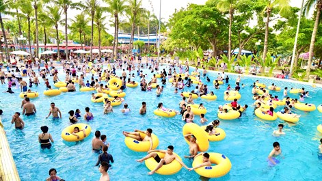 Hà Nội làm mới trải nghiệm, mở rộng biên độ tiêu dùng du lịch mùa cao điểm