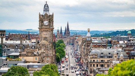 10 thành phố đi bộ hấp dẫn nhất thế giới năm 2026