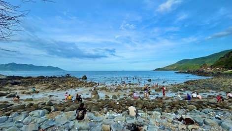 Có hình thức cảnh báo rủi ro khi tham gia các tour du lịch tự phát