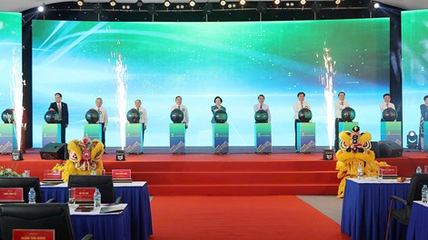 Phó Thủ tướng Phạm Thị Thanh Trà dự Lễ khởi công tổ hợp 5 dự án trọng điểm gần 7.600 tỉ tại Phú Thọ