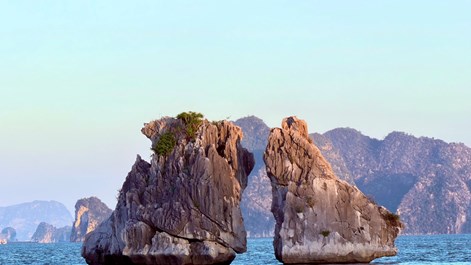 Quảng Ninh đón 18,8 triệu lượt khách 9 tháng, thu 56.400 tỉ đồng