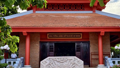 Nhà tưởng niệm Bác Hồ ở Trường Sa: Nơi sáng mãi ngọn lửa cách mạng