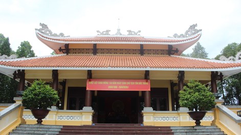 Về cù lao Ông Hổ, thăm quê hương Bác Tôn