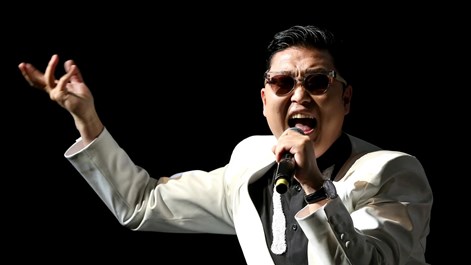 Chủ nhân bản hit “Gangnam Style” vướng lùm xùm pháp lý