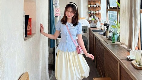 Không phải váy chữ A, đây mới là kiểu chân váy được yêu thích trong mùa hè