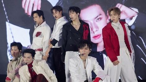 Kiến tạo lộ trình đưa nghệ sĩ Việt vươn tầm quốc tế