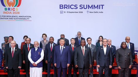 Thủ tướng tham dự Hội nghị thượng đỉnh BRICS lần thứ 18 tại Ấn Độ