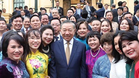 Tổng Bí thư, Chủ tịch nước Tô Lâm gặp mặt doanh nghiệp tiêu biểu