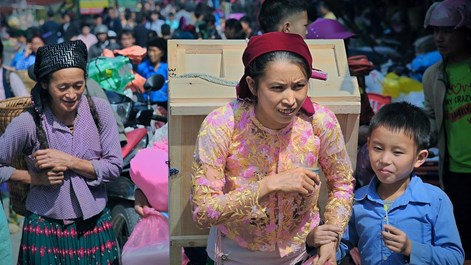 Có một chợ phiên Đồng Văn xưa trong ký ức 