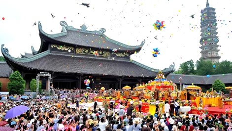 Lễ hội chùa Hương 2026: Quy hoạch bến bãi, công bố giá vé cáp treo mới