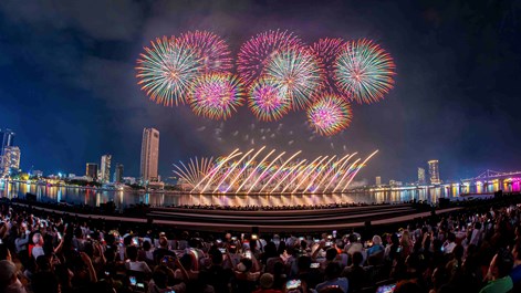 DIFF 2026 “cháy vé”, mở sớm khán đài A4 phục vụ khán giả