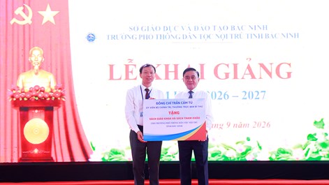 Thường trực Ban Bí thư Trần Cẩm Tú dự Lễ khai giảng tại Bắc Ninh