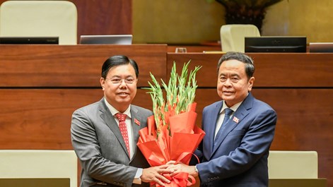 Quốc hội phê chuẩn bổ nhiệm ông Nguyễn Tiến Hải giữ chức Bộ trưởng Bộ Nội vụ