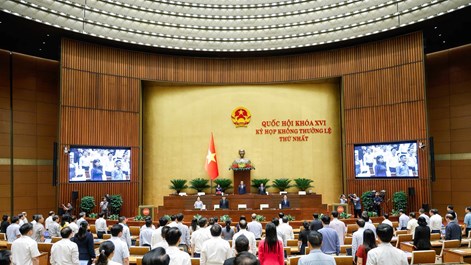 Quốc hội dành phút mặc niệm Chủ tịch Quốc hội Lào Saysomphone Phomvihane