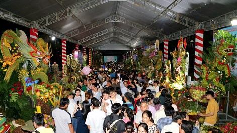 Lễ hội Trái cây Đồng Tháp thu hút nửa triệu lượt khách tham quan