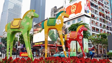 Mở cửa đường hoa Nguyễn Huệ tối 15.2, TP.HCM bừng sáng với AI và AR