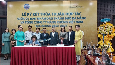 Lễ ký kết thỏa thuận hợp tác giữa UBND TP Đà Nẵng và Vietnam Airlines