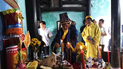 Giữ nghề truyền thống khai thác yến sào Thanh Châu - Hội An