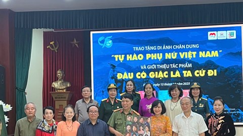 Tái hiện chân dung người phụ nữ Việt Nam anh hùng qua di ảnh phục dựng