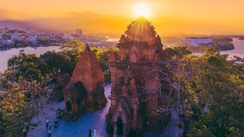 Nhịp cầu kết nối giữa di sản và cộng đồng