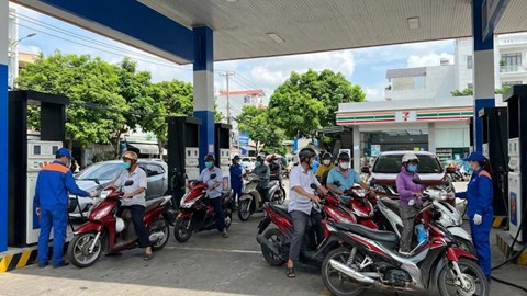 Giá xăng dầu hôm nay 9.12: quốc tế biến động nhẹ