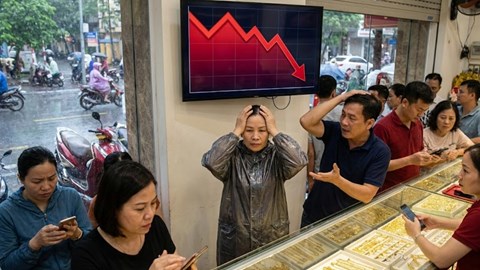 Giá vàng hôm nay 10.12: SJC giảm mạnh