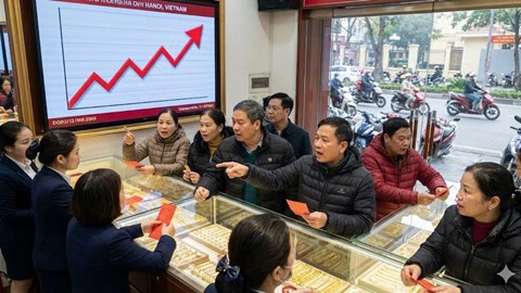 Giá vàng hôm nay 16.12: SJC lập đỉnh mới 157,2 triệu đồng/lượng