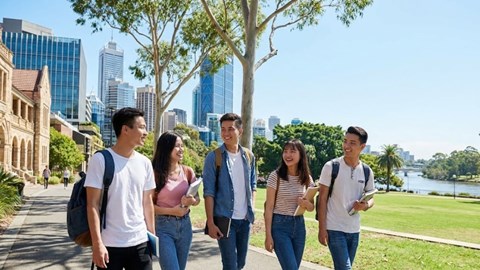 Du học nước nào rẻ nhất và dễ định cư?