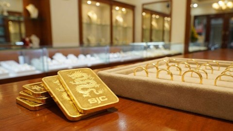 Giá vàng hôm nay 31.1: Giá SJC và nhẫn giảm mạnh
