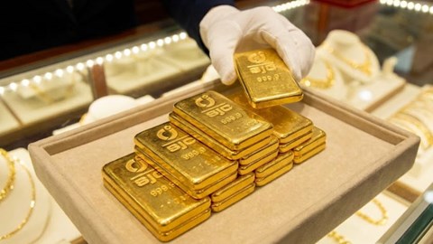 Giá vàng hôm nay 11.2: Đứng trước nguy cơ điều chỉnh ngắn hạn