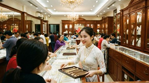 Giá vàng hôm nay 14.2: Xu hướng giảm đang chiếm ưu thế