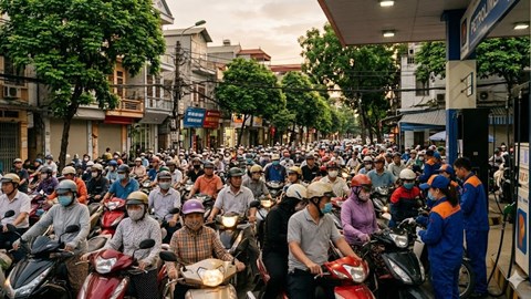 Giá xăng (7.3) tăng sốc gần 5.000 đồng/lít, RON95 vượt 27.000 đồng