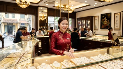 Giá vàng hôm nay 27.3: Quay đầu giảm mạnh, mất mốc 172 triệu