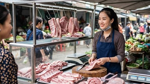 Giá heo hơi hôm nay 29.7.2026: Miền Bắc giữ đỉnh 65.000 đồng/kg