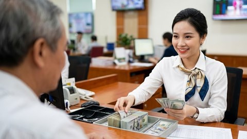 Tỉ giá USD hôm nay 17.9: DXY vượt 100 điểm sau khi Fed tăng lãi suất
