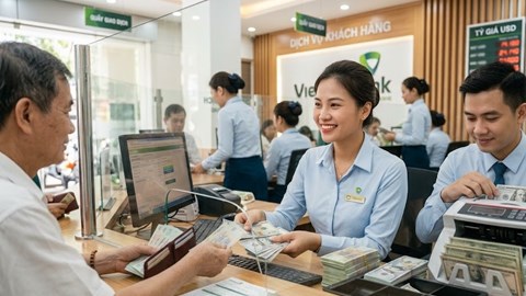 Tỉ giá USD hôm nay 10.10: USD ngân hàng tiếp tục giảm, DXY tăng tuần thứ tư