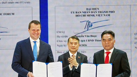 Công bố Tuyên bố chung hợp tác giữa TP.HCM và Diễn đàn Kinh tế Thế giới