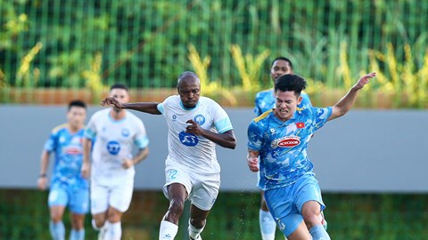 Đội tuyển Việt Nam thua đậm trước dàn ngoại binh của CLB Nam Định