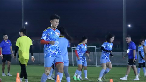 Đội tuyển nữ Việt Nam tập buổi đầu tiên tại Thái Lan, gấp rút chuẩn bị cho SEA Games 33