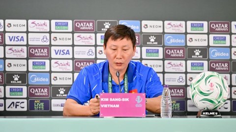 HLV Kim Sang-sik nói gì về mục tiêu của U23 Việt Nam tại VCK U23 châu Á 2026?