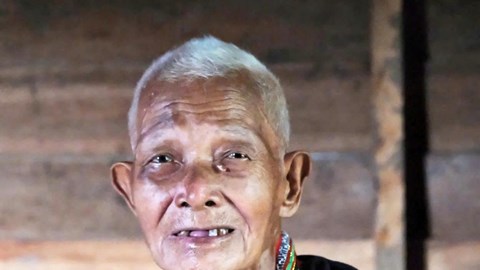  Người đảng viên được đặt tên cho làng