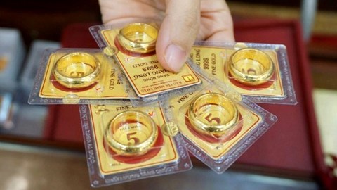 Giá vàng thế giới hạ nhiệt, vàng trong nước và USD đồng loạt biến động