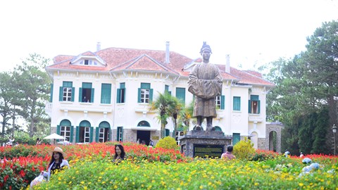  Dinh 1 Đà Lạt mở cửa trở lại sau hơn hai năm ngừng hoạt động
